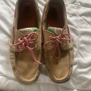 Sperry Women shoes in good condition size 8M